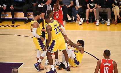 Έφυγε με αστυνομική συνοδεία ο Ίνγκραμ από το Staples Center