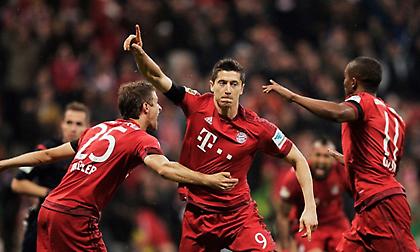 Στην Αθήνα τα πούλμαν της Μπάγερν (pics)