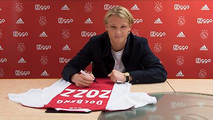 «Έδεσε» Ντόλμπεργκ ο Άγιαξ