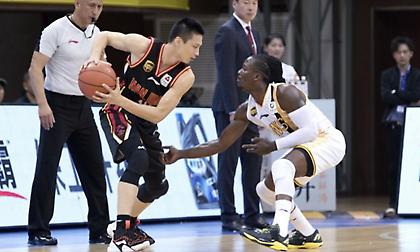 «Όργια» Φόρτσον που έπαιξε και για τον τιμωρημένο Μπουρούση!