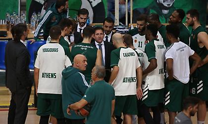 Τα 23 δευτερόλεπτα σιωπής του Πασκουάλ στο τάιμ άουτ του Παναθηναϊκού (video)