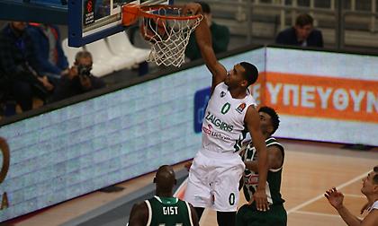 Ντέιβις: «Είχαμε περισσότερη ενέργεια από τον Παναθηναϊκό»