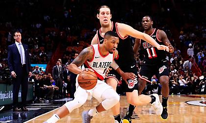 Ρεκόρ ο Λίλαρντ, η νίκη όμως στους Χιτ (video)