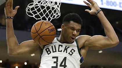 Ιπτάμενος Γιάννης και ιστορικός Λεμπρόν στο Top 10 (video)