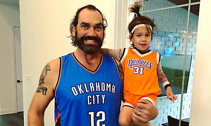 Ο Πόλαρντ ντύθηκε Στίβεν Άνταμς και ήταν ολόιδιος (pic)