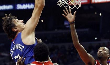 Ο γίγαντας Μαριάνοβιτς «γλέντησε» τους Γουίζαρντς (video)