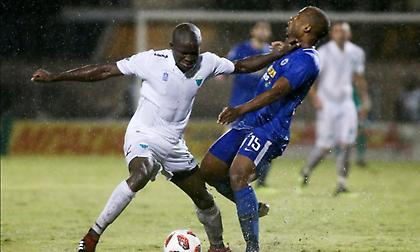 Ένας έξω, ένας μέσα στον Λεβαδειακό