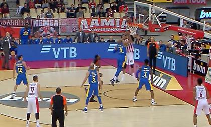 Στα καλύτερα καρφώματα του μήνα ο Πρίντεζης (video)