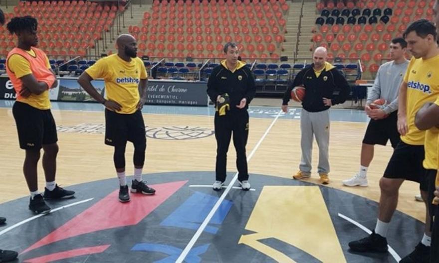 «Ντόπες» του Μπάνκι στους παίκτες