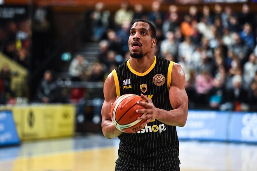 Η βραδιά καριέρας του Βινς Χάντερ στη Γαλλία (video)