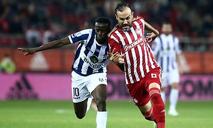 Με αφορμή τις αγκαλιές του Μαρτίνς σε Φέτφα και Νάτχο…