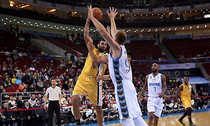 Ο Μπουρούσης νίκησε τον Χριστόπουλο και έφτασε στο 5/5!