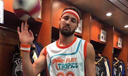 Ο Κλέι Τόμσον ντύθηκε Τζάκι Μουν (video)