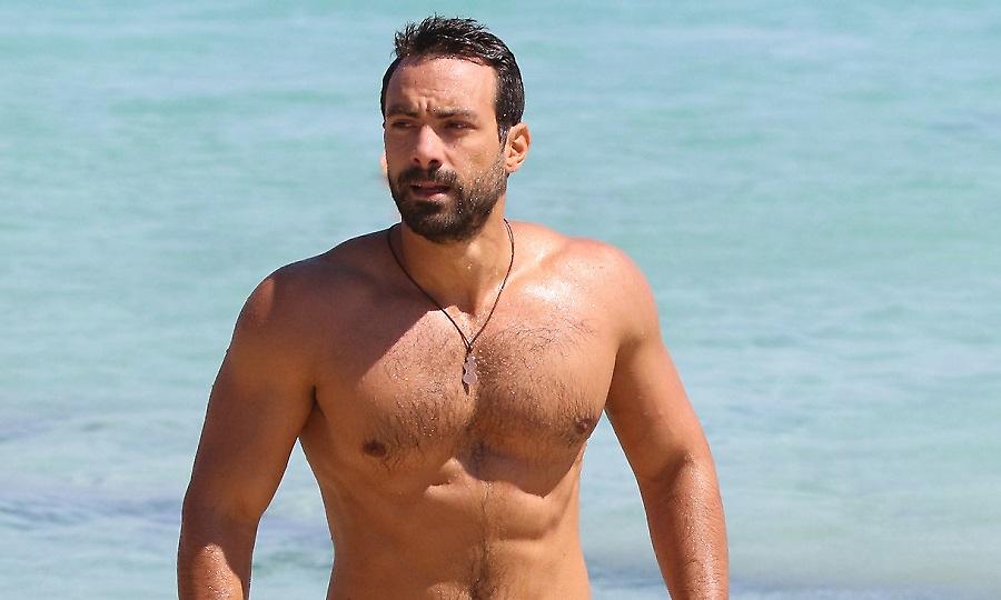 Σάκης Τανιμανίδης: Αγνώριστος και χωρίς μούσια στα φοιτητικά του χρόνια (pic)