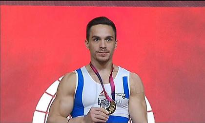 Η απονομή του χρυσού στον Πετρούνια (video)