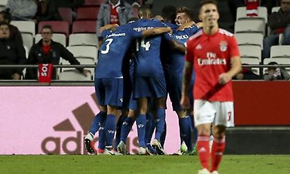 Τριάρα-«χαστούκι» για Μπενφίκα – Βασικός ο Βλαχοδήμος