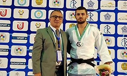 Χρυσός ο Αζωίδης στο Ασιατικό Όπεν του Καζακστάν