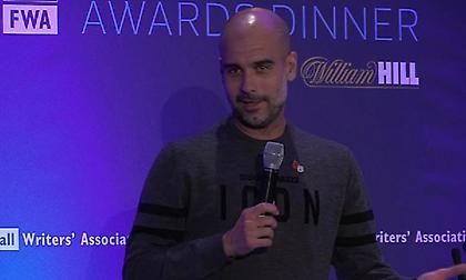 Η απίστευτη ενδυματολογική γκάφα του Γκουαρντιόλα (vid)