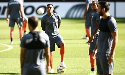 Νικολακόπουλος: «Ο Ολυμπιακός θέλει να παίξει την πρόκριση με την Μίλαν στο Καραϊσκάκη»