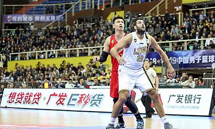 Αήττητοι οι Λάιονς με τον Μπουρούση να σκοράρει μόνο με βολές!