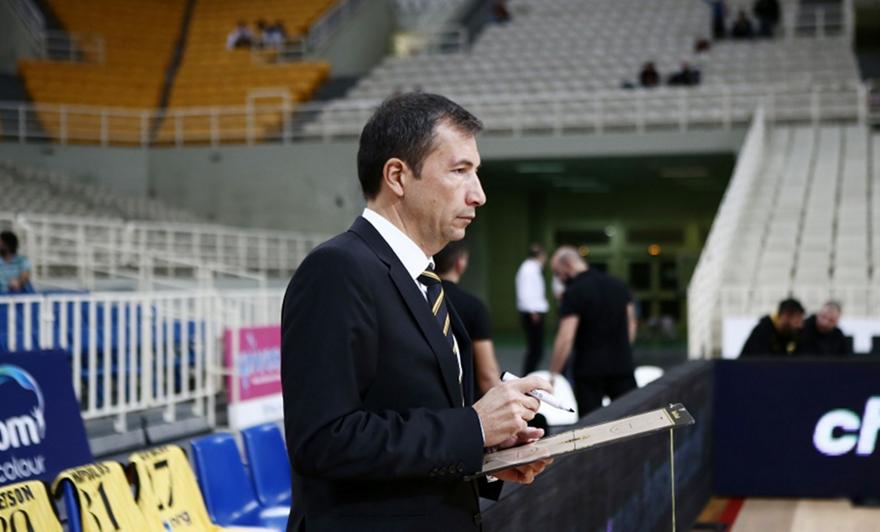 Μπάνκι: «Εκτιμώ την προσπάθεια της ομάδας και των μικρών»