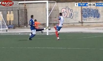 Το χειρότερο σφύριγμα: Η μπάλα βγήκε άουτ, ο διαιτητής έδειξε γκολ (vid)