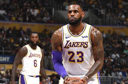 Λεμπρόν: «Είμαι χάλια στις βολές»-«Καταρρέουν» οι αριθμοί του στο φινάλε