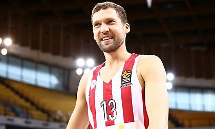 Μέρος της προπόνησης ο Στρέλνιεκς, ελπίδες να προλάβει τη Φενέρμπαχτσε