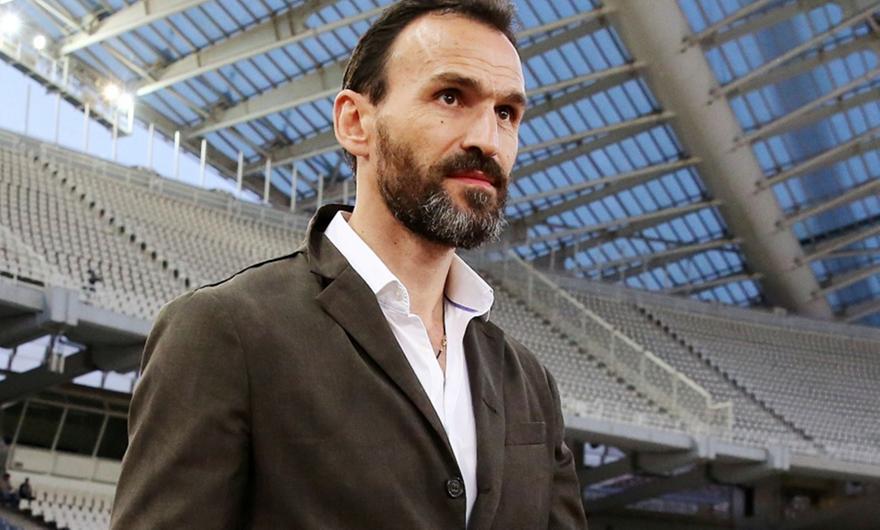 Στην Κύπρο για… λαυράκια ο Νταμπίζας