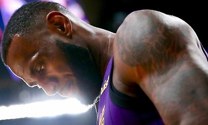 Αγρίεψε ο Λεμπρόν, 50άρα οι Μάβερικς, ξεκίνημα με το… αριστερό ο Μπάτλερ