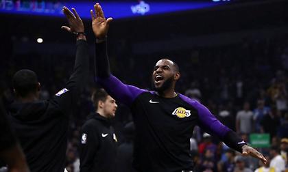 Η μεγάλη εμφάνιση του ΛεΜπρον με τους Μπλέιζερς (video)