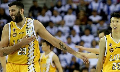 Τρομερός Μπουρούσης στη νίκη των Lions