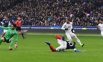 Προβληματικές φιλικές νίκες για Βραζιλία, Ιταλία, Γαλλία