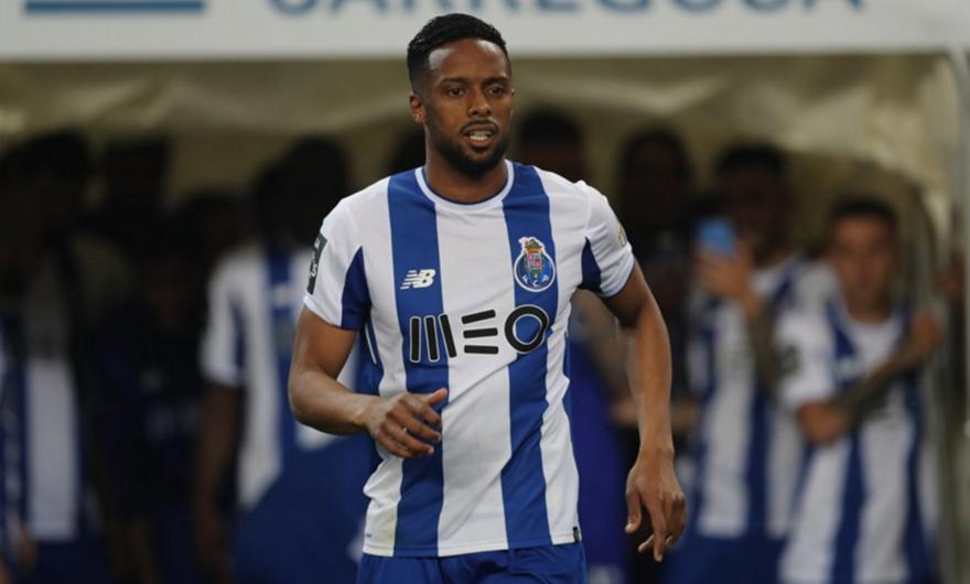 Πάντα στη λίστα της ΑΕΚ ο Ερνάνι