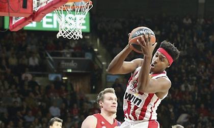 ΛεΝτέι: Πρώτο double-double και… καθοριστικός στο «ερυθρόλευκο» διπλό! (video)