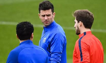 Ο προπονητής Τιάγκο Μότα φέρνει επανάσταση με τον σχηματισμό 2-7-2 και με τερματοφύλακα στο κέντρο!