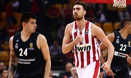 Μιλουτίνοφ: «Προσπαθούμε να παίξουμε καλύτερο μπάσκετ»