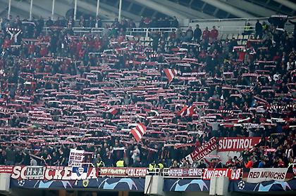 Στο κάτω διάζωμα οι οπαδοί του Άγιαξ λόγω της διερεύνησης για την ταλάντωση στο ΟΑΚΑ!