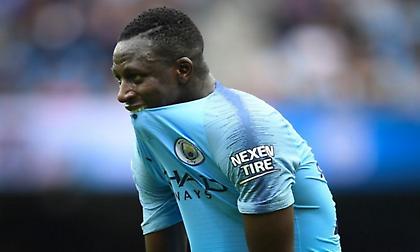 Πλήγμα με Μεντί στη Μάντσεστερ Σίτι