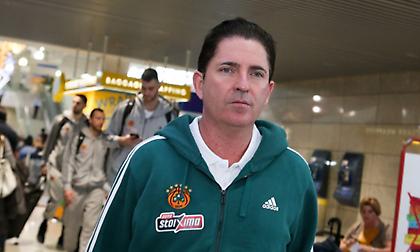 Παραμένει στην Ισπανία ο Πασκουάλ