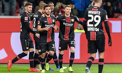 Γλίτωσε τον… πονοκέφαλο η Μπάγερ με Φόλαντ!