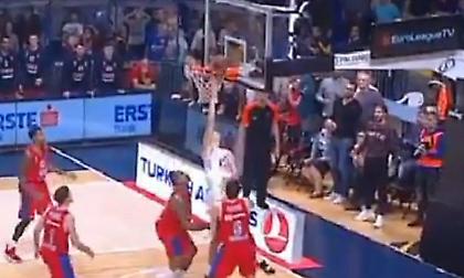 Μπούντουτσνοστ: Το νικητήριο καλάθι του Νίκολιτς που υπέταξε την ΤΣΣΚΑ! (video)