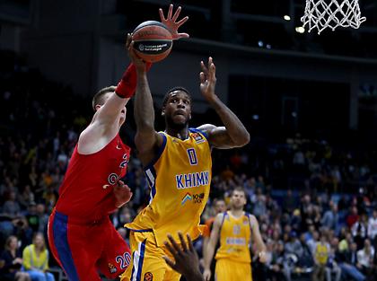 Συμφώνησε με Τόμας Ρόμπινσον η Μπεϊκόνγκ