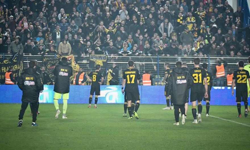 Πήγαν στον κόσμο για να απολογηθούν οι παίκτες της ΑΕΚ (video)