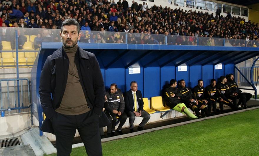 Τσακίρης: «Ο Ουζουνίδης δεν έχει κερδίσει τους παίκτες»