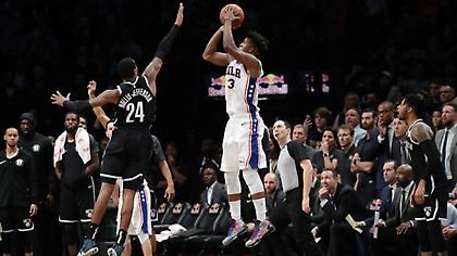 Τα πανομοιότυπα νικητήρια τρίποντα του Μπάτλερ μέσα σε 8 μέρες (video)