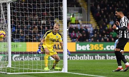 «Ανάσα» για Νιούκαστλ, περιπέτειες για την Μπέρνλι