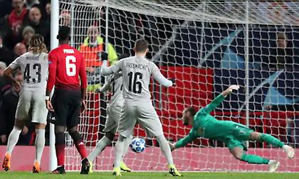 Ο Ντε Χέα είναι από άλλο... πλανήτη και έκανε την απόκρουση της χρονιάς (video)