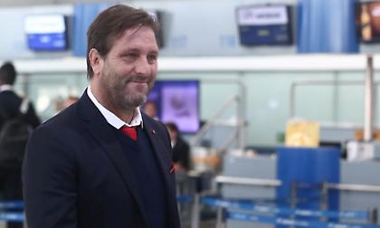 Αναχώρησαν χαμογελαστοί για Ισπανία οι ερυθρόλευκοι! (pics)