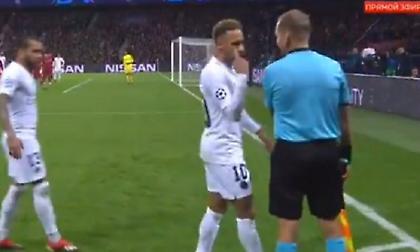 Ο βοηθός «έφαγε» προσποίηση από τον Νεϊμάρ! (vid)